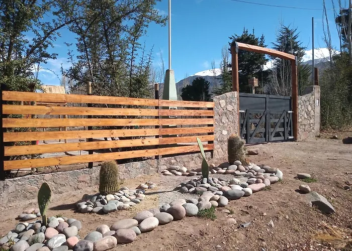 Cabanas Rowal Malbec Potrerillos